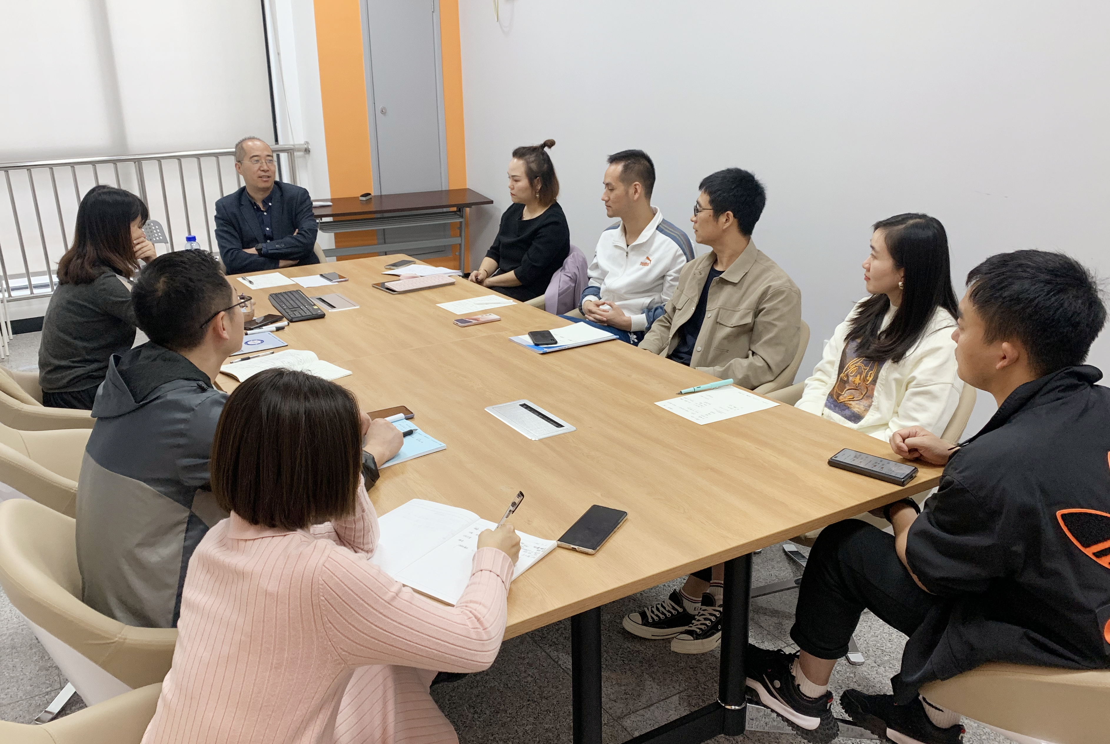 2020级领航班召开班级工作讨论会