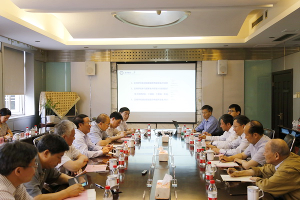 【成电新闻】科技部党组书记王志刚一行来校视察