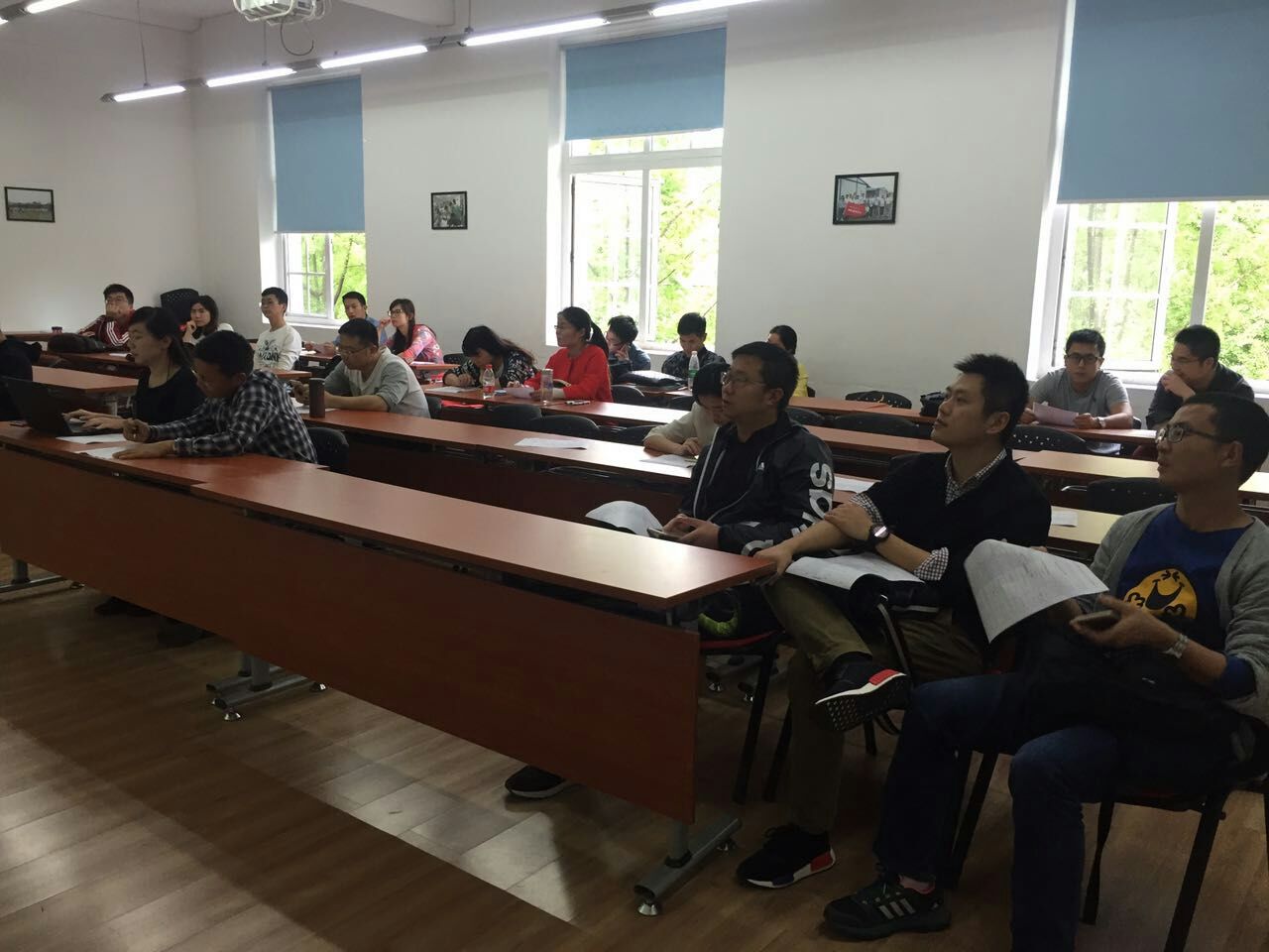 电子科技大学MBA2016年班委工作会议顺利召开