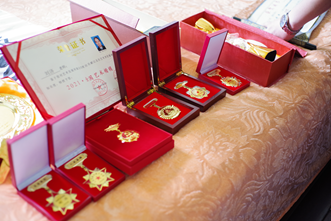 公益•传承| 成电MBA“橙色闪电”小组致敬老兵公益活动分享
