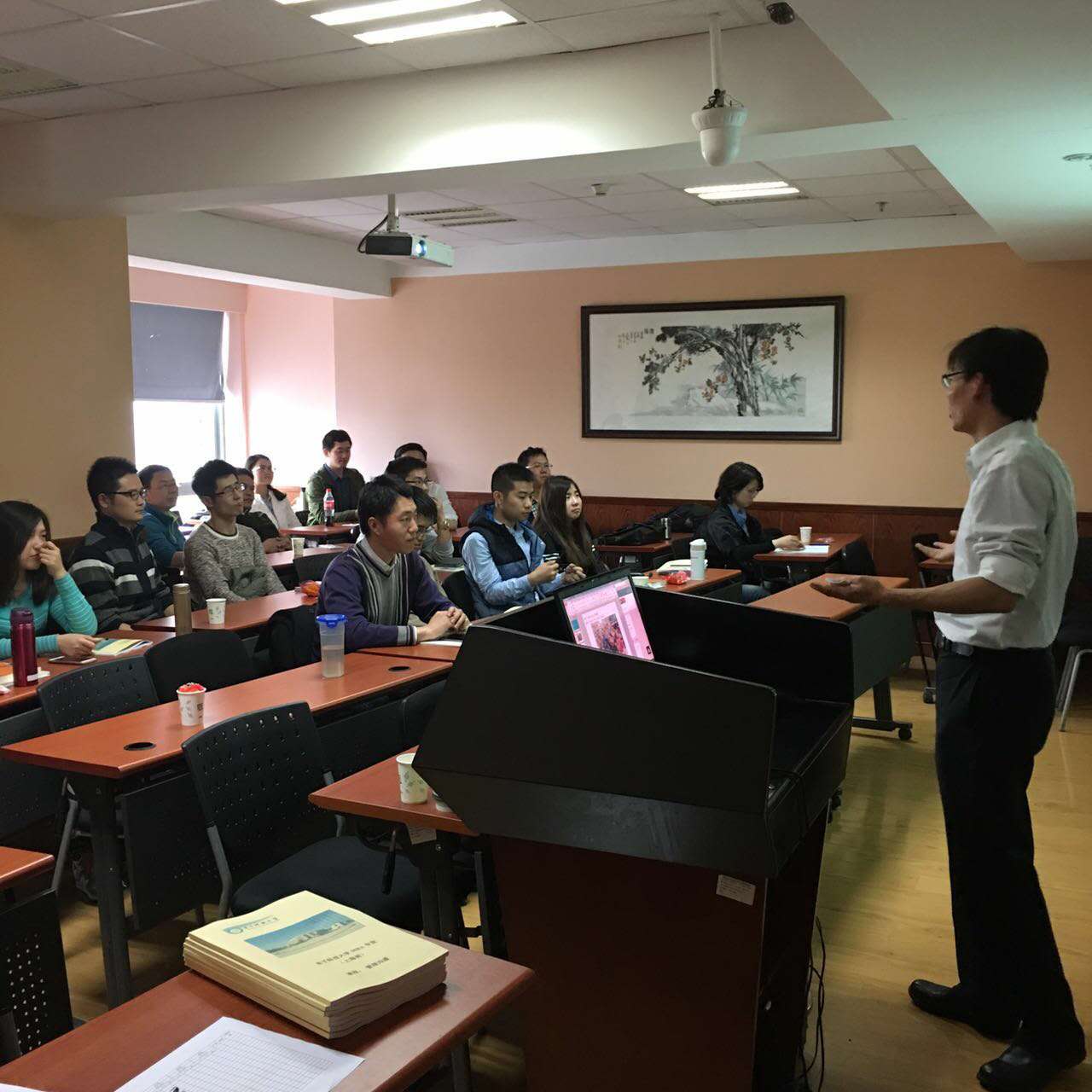 电子科技大学MBA上海班职业发展交流会成功举行
